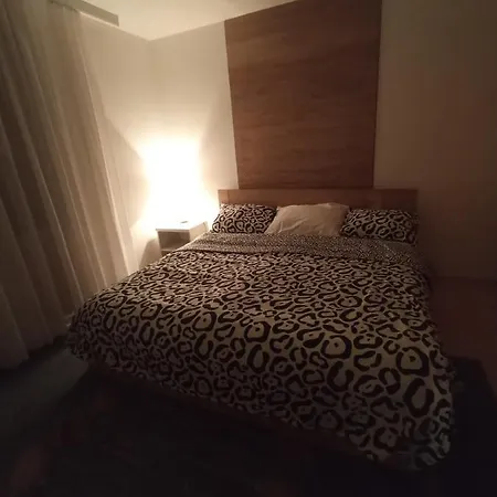 Apartmani Knezevic Ivisovo Greblje Exterior foto